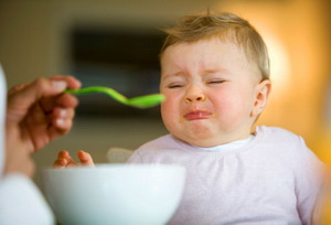 baby_eating_from_spoon